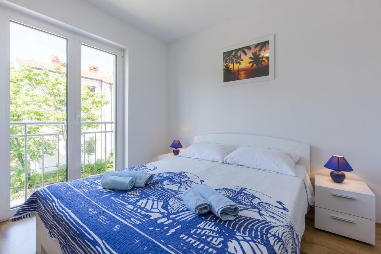 Apartments Nino Malinska Bagian luar foto